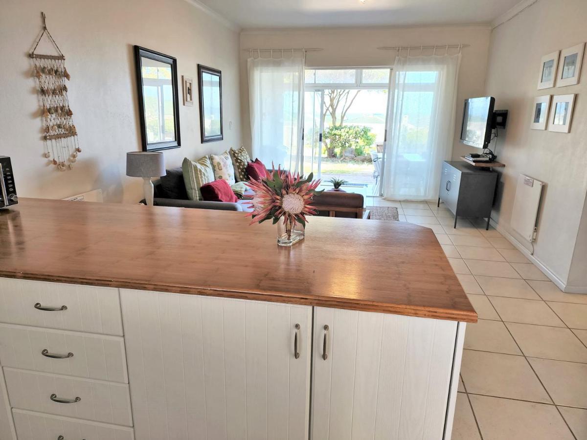 The Potting Shed Self Catering Apartment Hermanus Ngoại thất bức ảnh