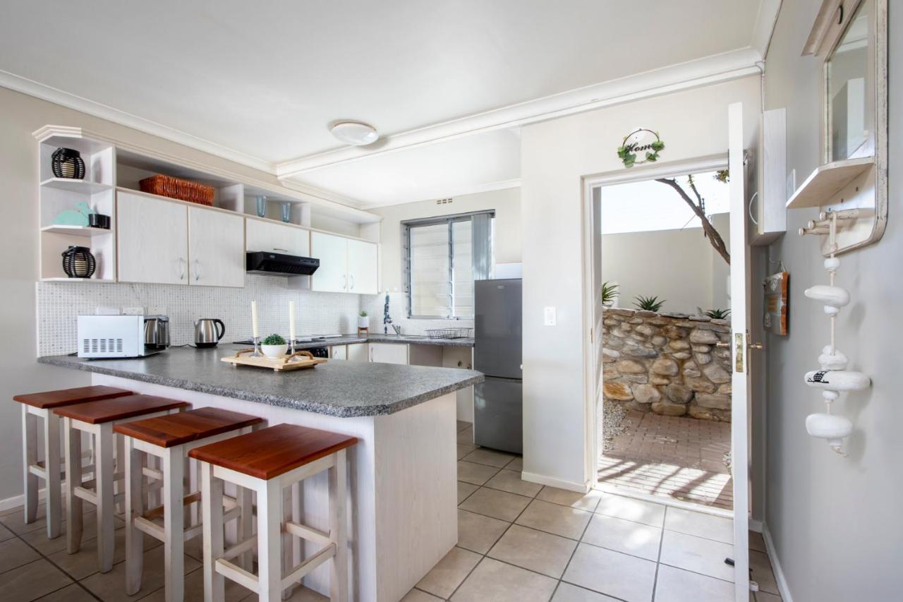 The Potting Shed Self Catering Apartment Hermanus Ngoại thất bức ảnh