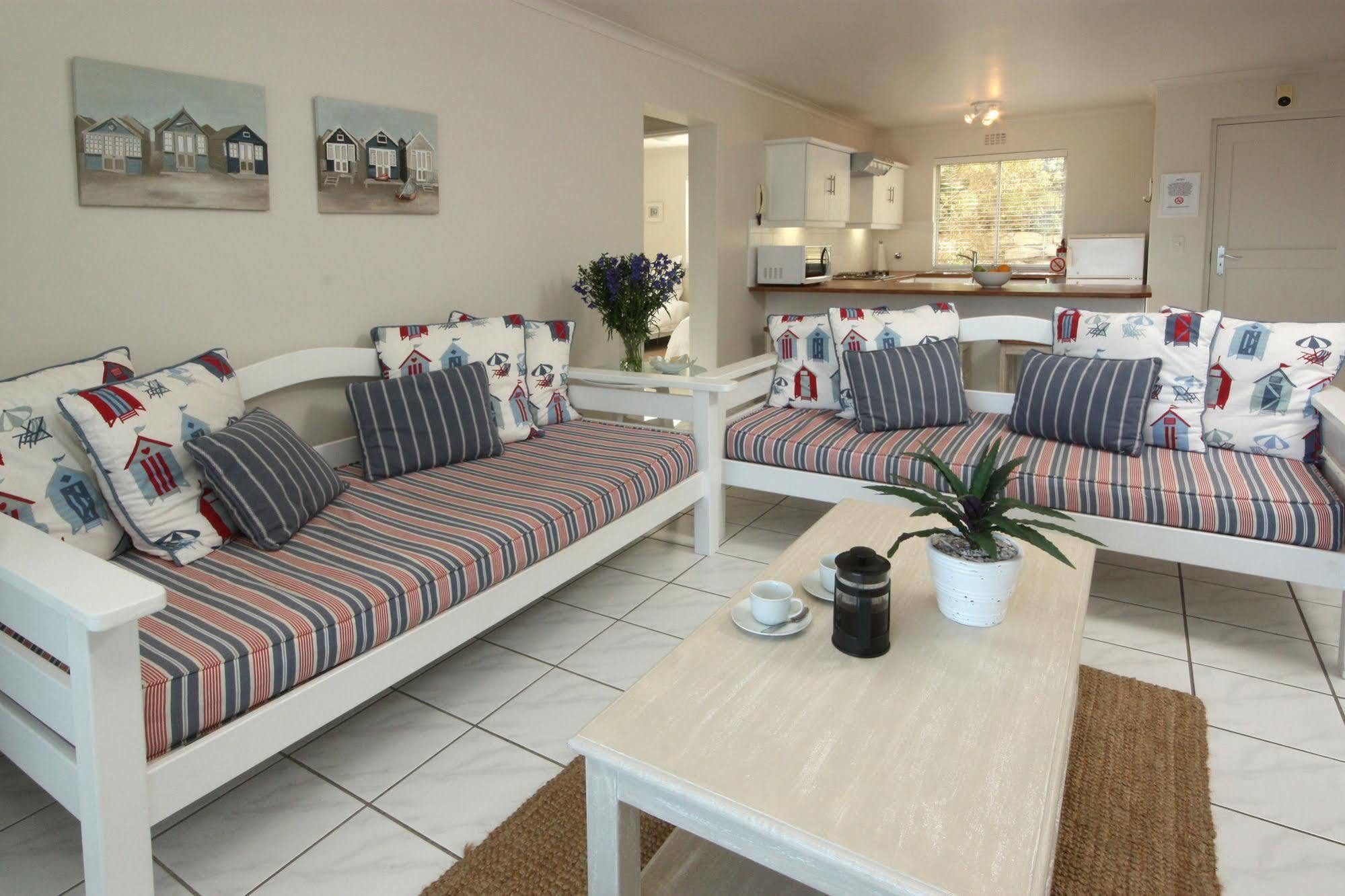 The Potting Shed Self Catering Apartment Hermanus Ngoại thất bức ảnh